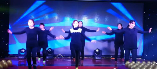 河北日出化工有限公司2018年元旦晚會(huì) 河北日出化工有限公司2018年元旦晚會(huì)